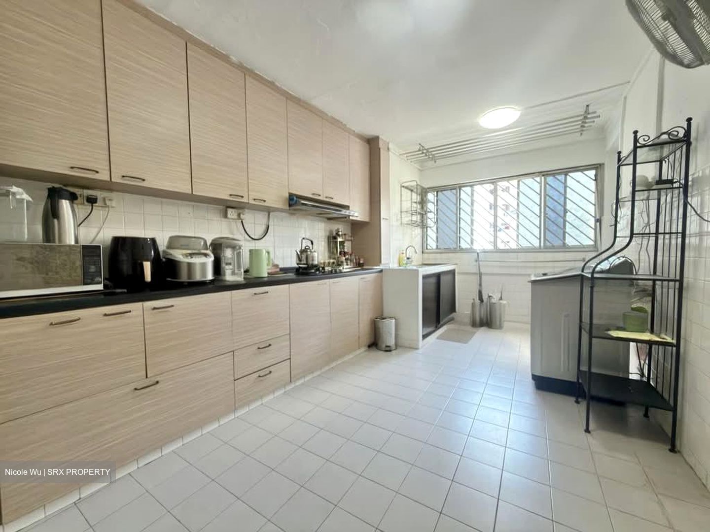 Blk 247 Jurong East Street 24 (Jurong East), HDB 3 Rooms #589154231